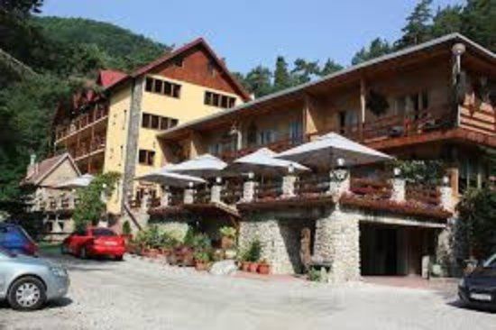 Prezentare Restaurant