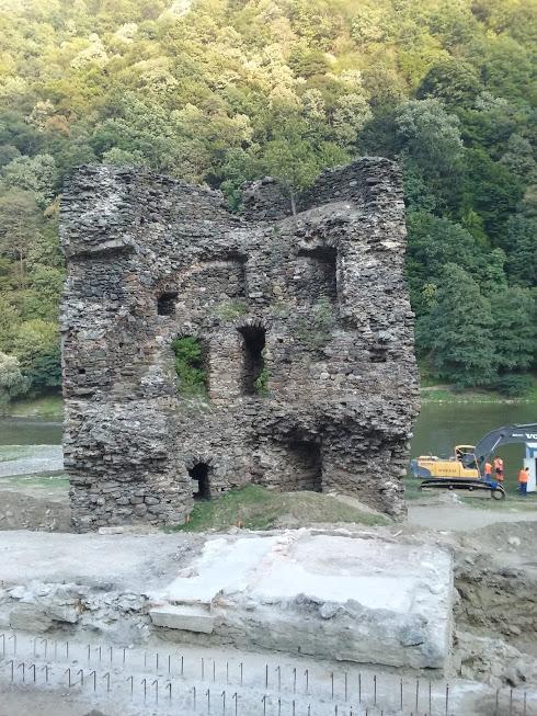 Turnul Spart din Boița